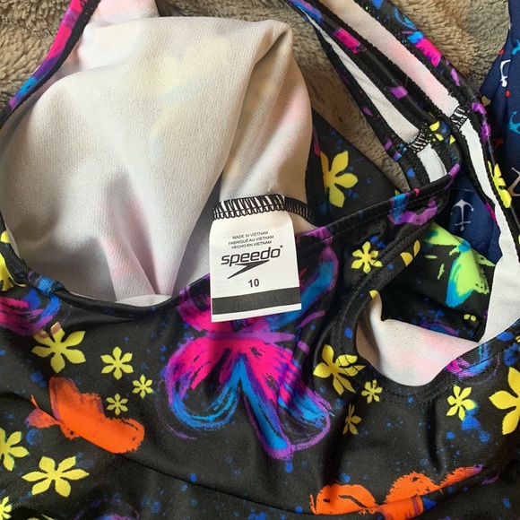 Girls swimming suit for 10/12 years old - Picture 9 of 9